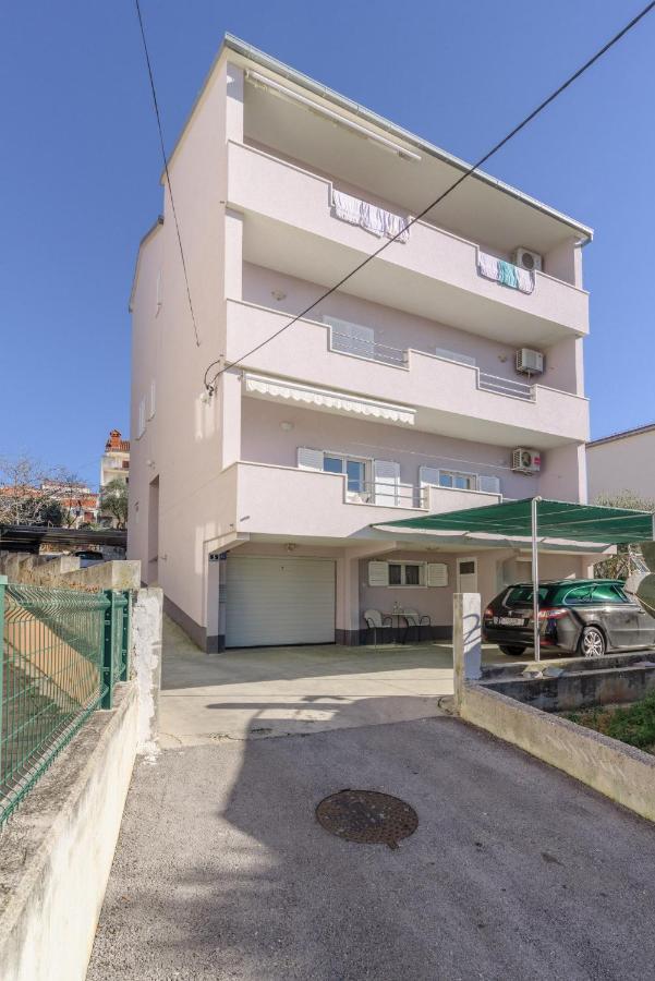 Apartments Meri Trogir Exterior photo